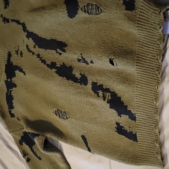 Romwe - Picture 3 of 5